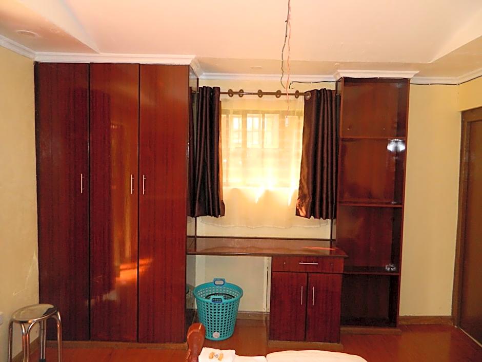 Lalanasi Lodge & Tented Camp