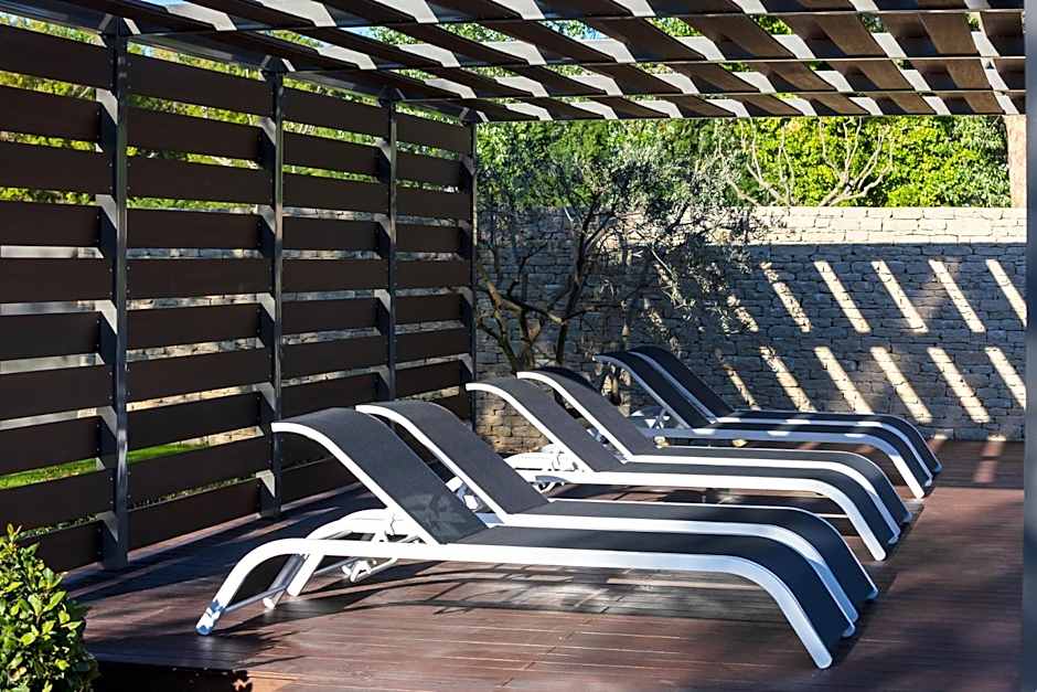 Hôtel Carcarille Restaurant Le C