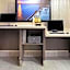 La Quinta Inn & Suites by Wyndham Denver - Aurora Medical Ctr.