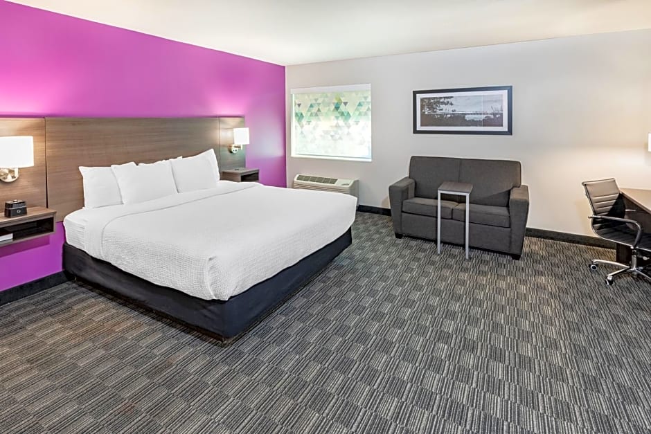 La Quinta Inn & Suites by Wyndham Houston Southwest