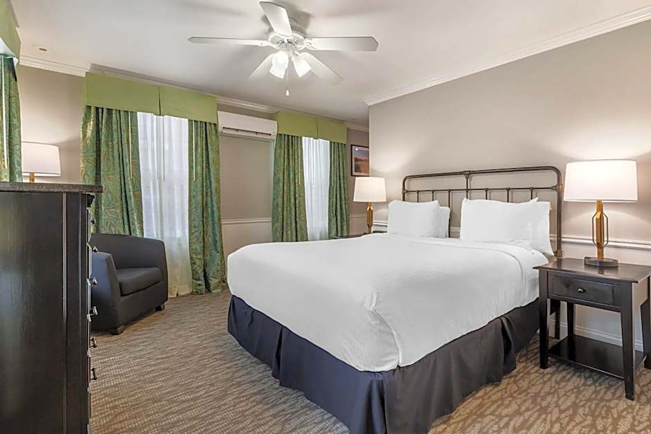 Essex Street Inn & Suites, an Ascend Collection Hotel