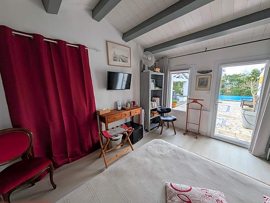 Les Yeux Bleus Bed & Breakfast