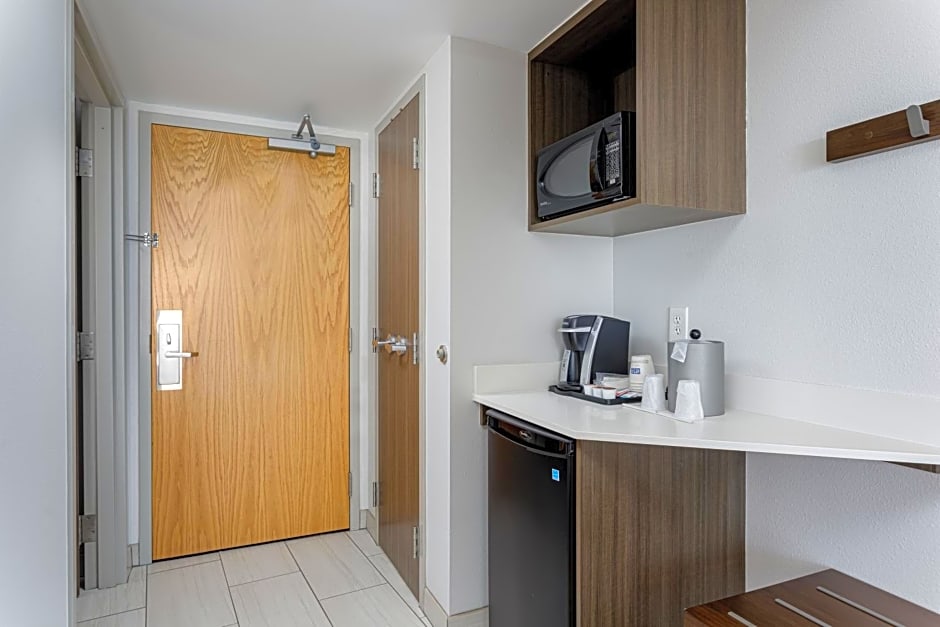 Holiday Inn Express Pensacola Beach By IHG