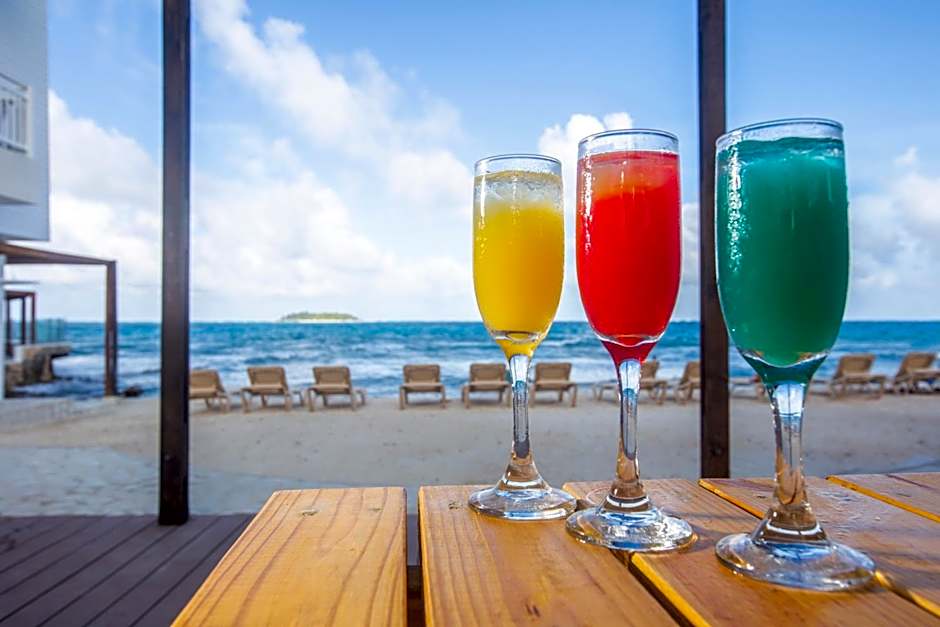 Hotel Decameron Maryland All Inclusive