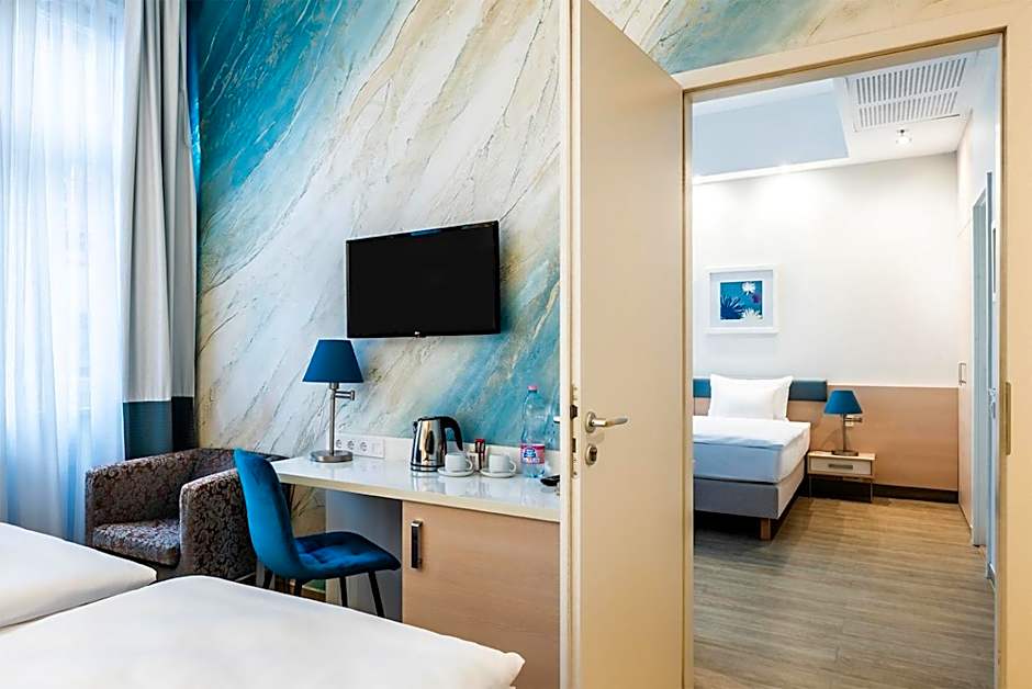 Atrium Fashion Hotel