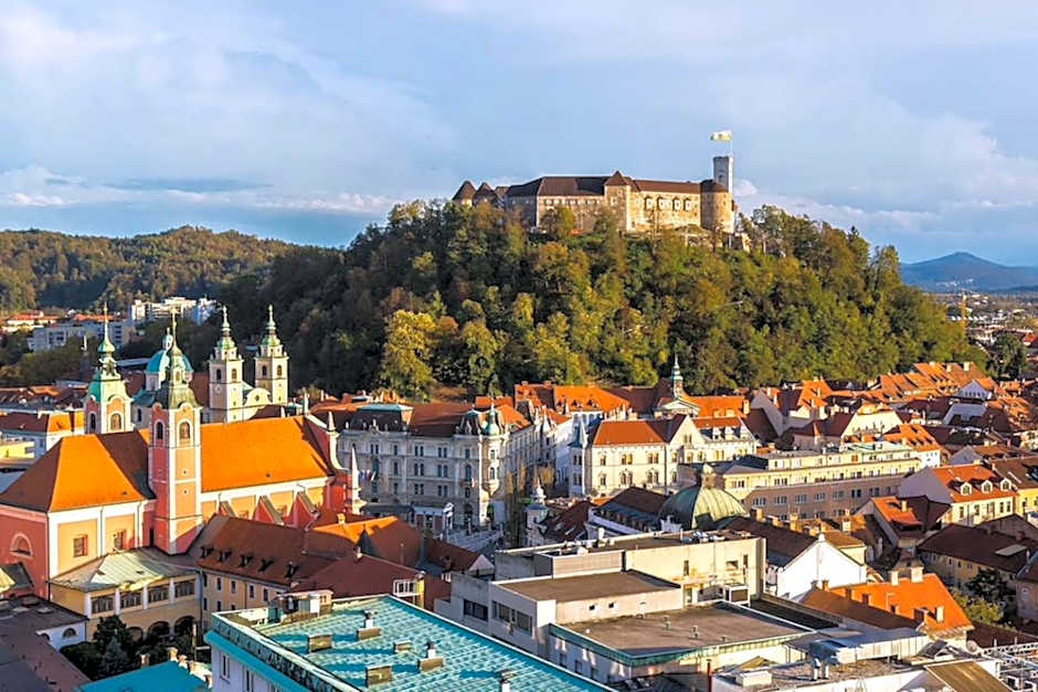 Urban Style Apartments by Loft