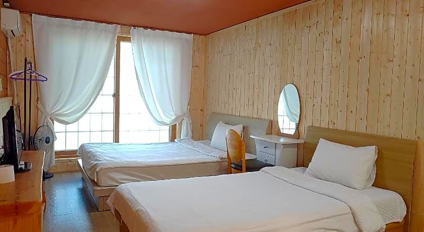 Jeju Hani Baram Pension