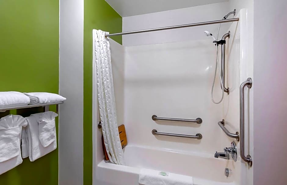 Sleep Inn & Suites Prince George near Fort Lee