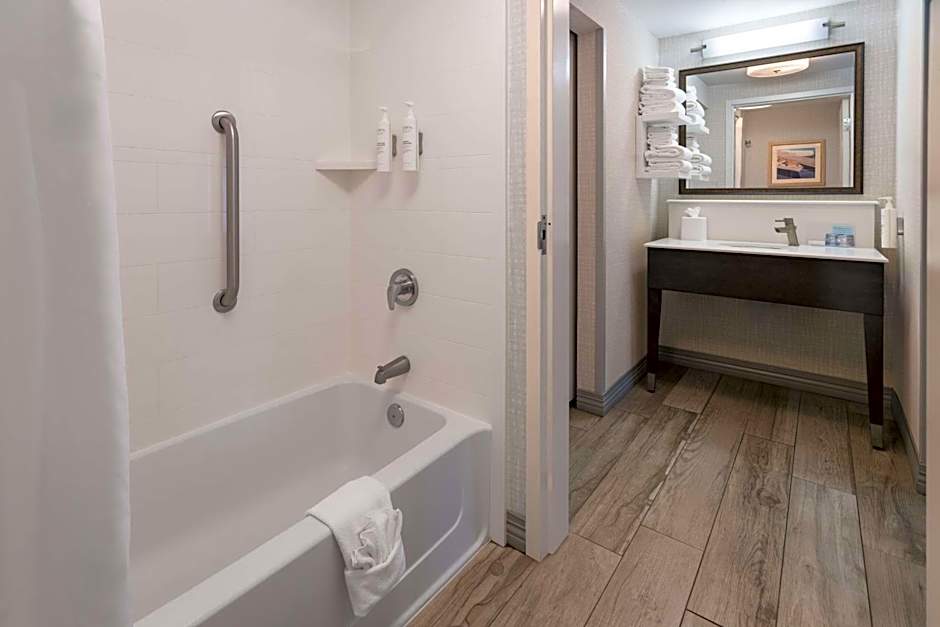 Hampton Inn By Hilton & Suites Wells-Ogunquit, Me