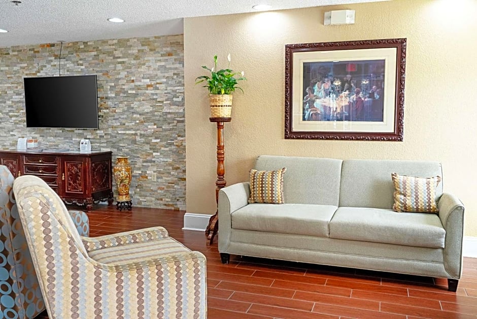 Quality Inn & Suites Robbinsville