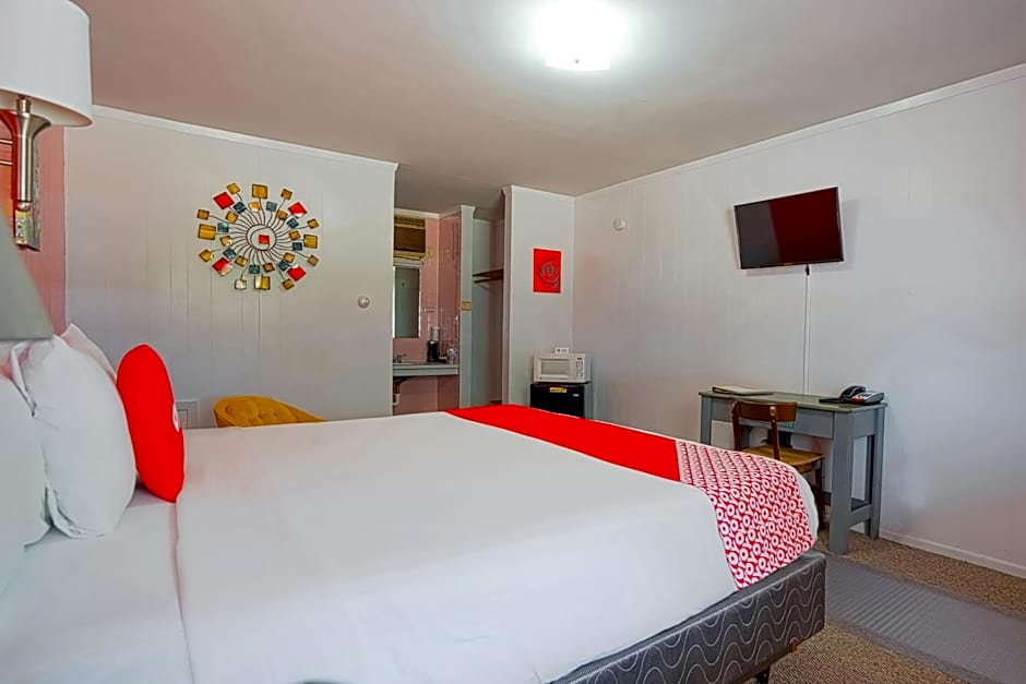 OYO Hotel Lamberton Hwy 14