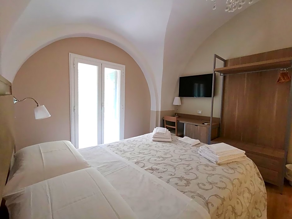 Opera Relais 85