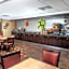 La Quinta Inn & Suites by Wyndham Warner Robins - Robins Afb