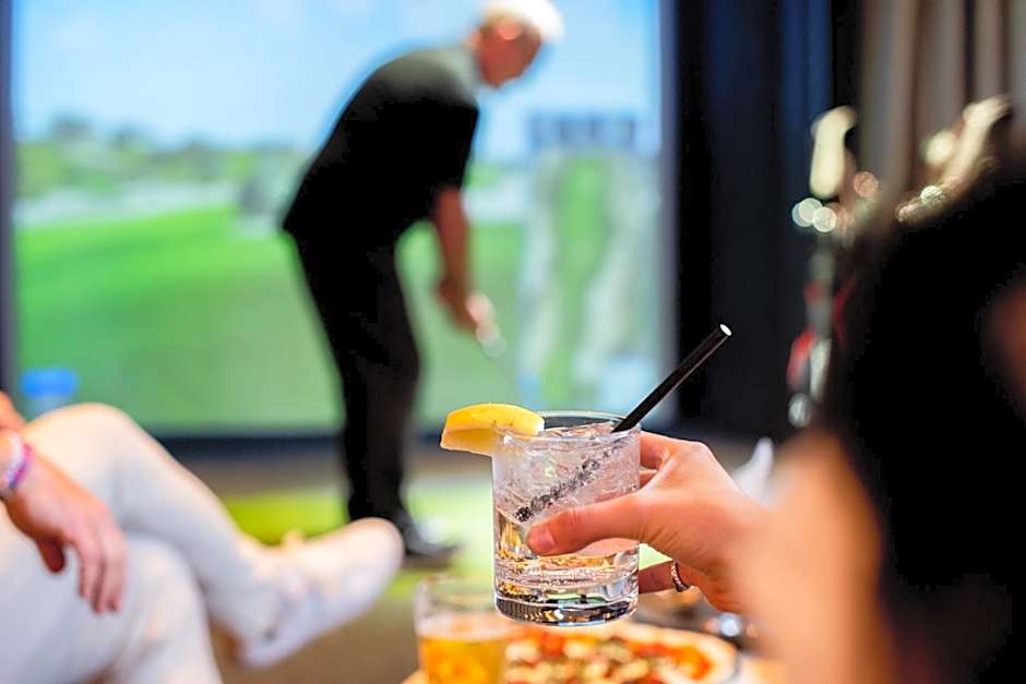 The Marquette Hotel, Curio Collection by Hilton