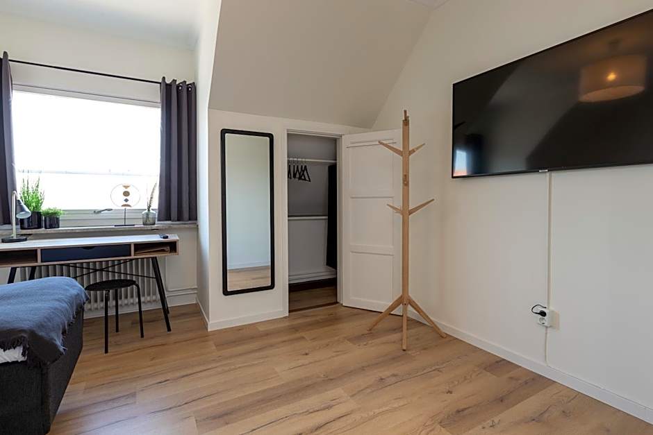 Alyhr Apartments