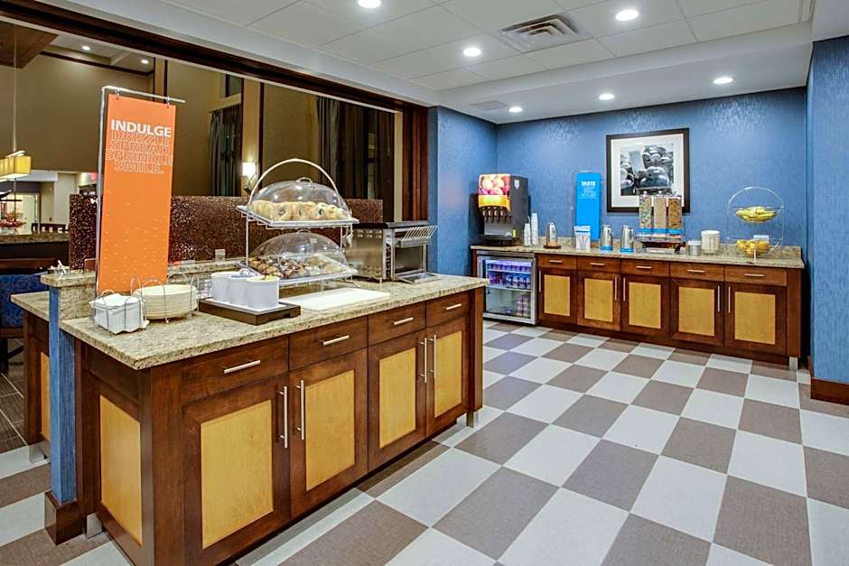 Hampton Inn By Hilton & Suites Philadelphia/Bensalem