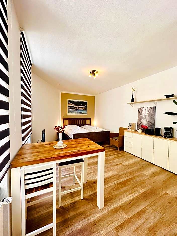 Apartmenthaus am Dom - Zentrum & Ruhige Lage, Perfekt für Business Trip, Auch für Familie, Viel Platz mit Küche