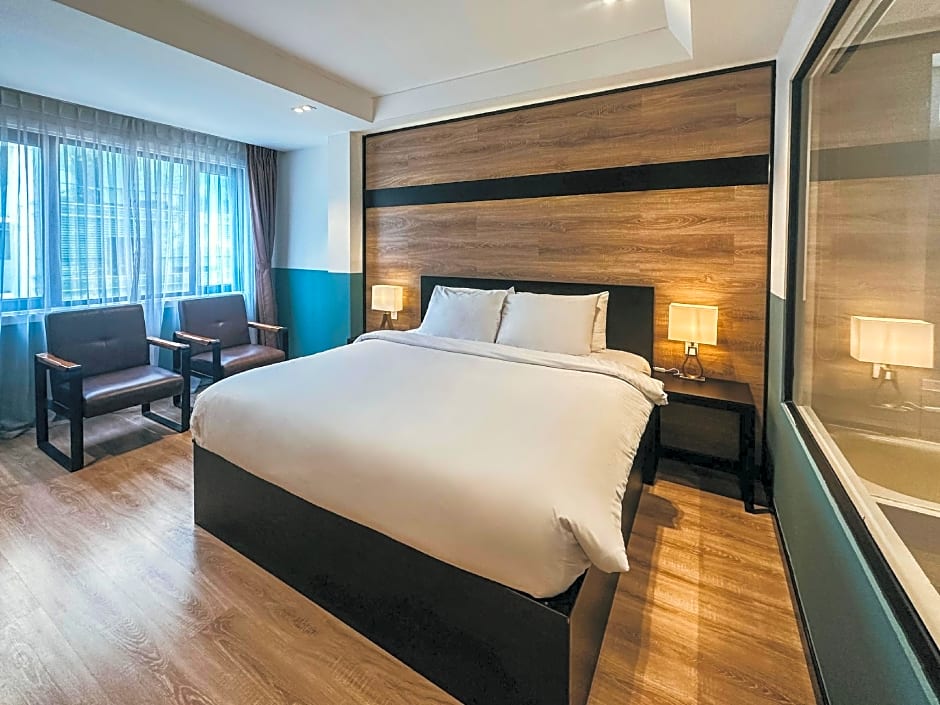 The Chill Suites- City Center