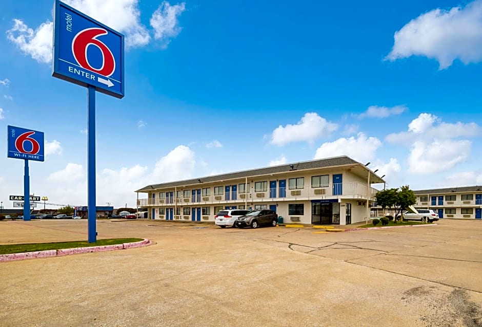 Motel 6-Greenville, TX