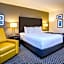 La Quinta Inn & Suites by Wyndham Oshkosh