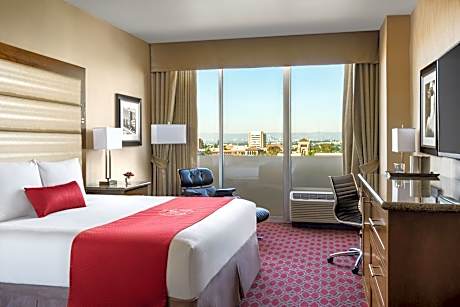 Suite Executive King Bed