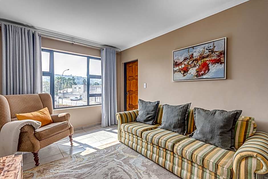 Airville Luxury Apartments, 7min Drive to Cresta Mall