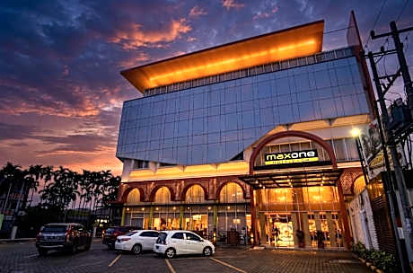MaxOneHotels at Vivo Palembang