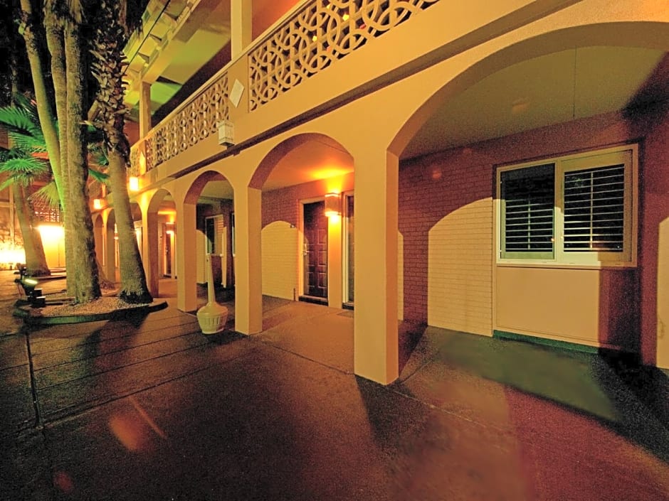 Tahitian Inn Boutique Hotel Tampa
