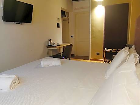 Deluxe Double Room with Spa Bath