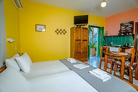 Studio with Sea View and Harbor View