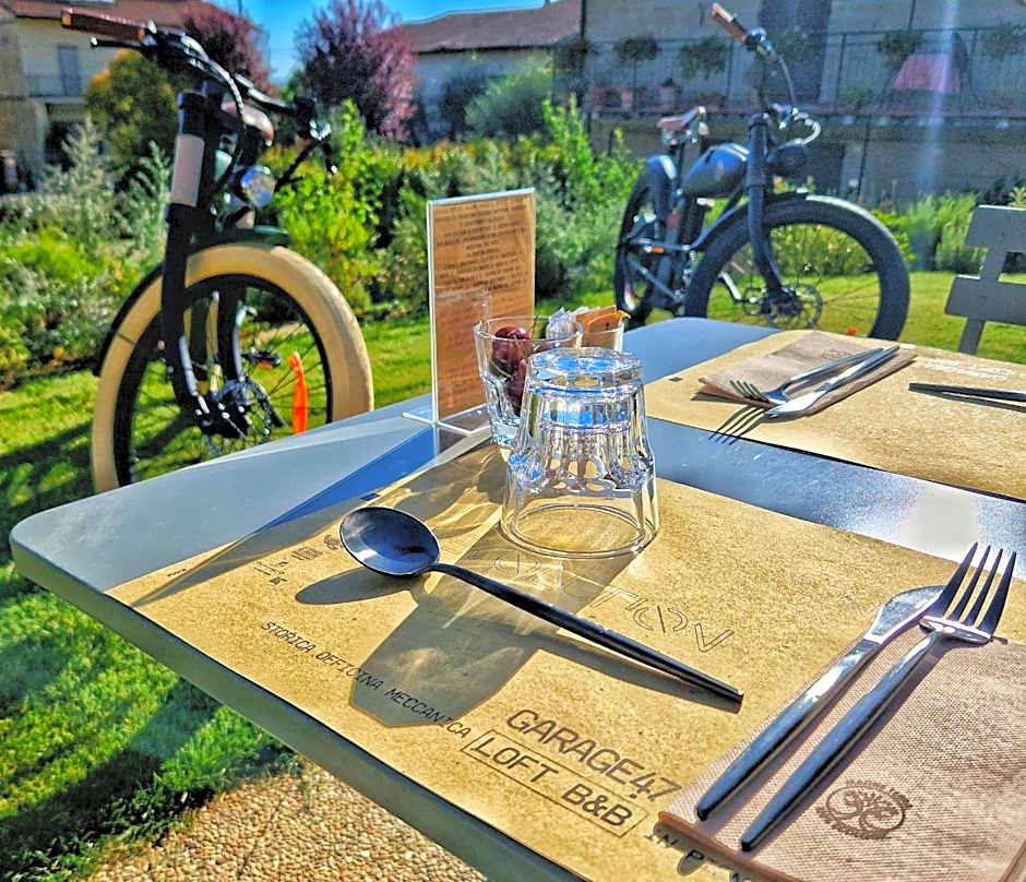 GARAGE47 Storica Officina Meccanica LOFT B&B iN PIENZA