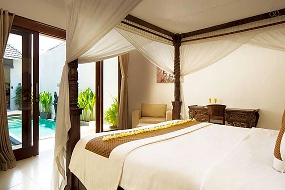 1BR Private villa seminyak,20mint walk 2 the beach