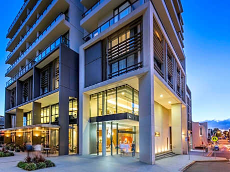 Novotel Newcastle Beach