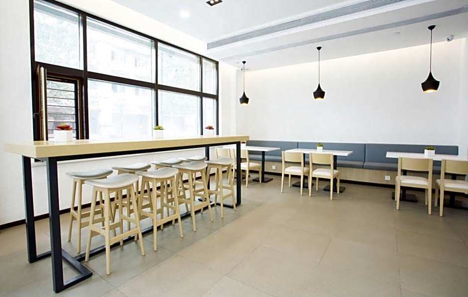 Hanting Haiyou Hotel Harbin Exhibition Center – Harbin, PA