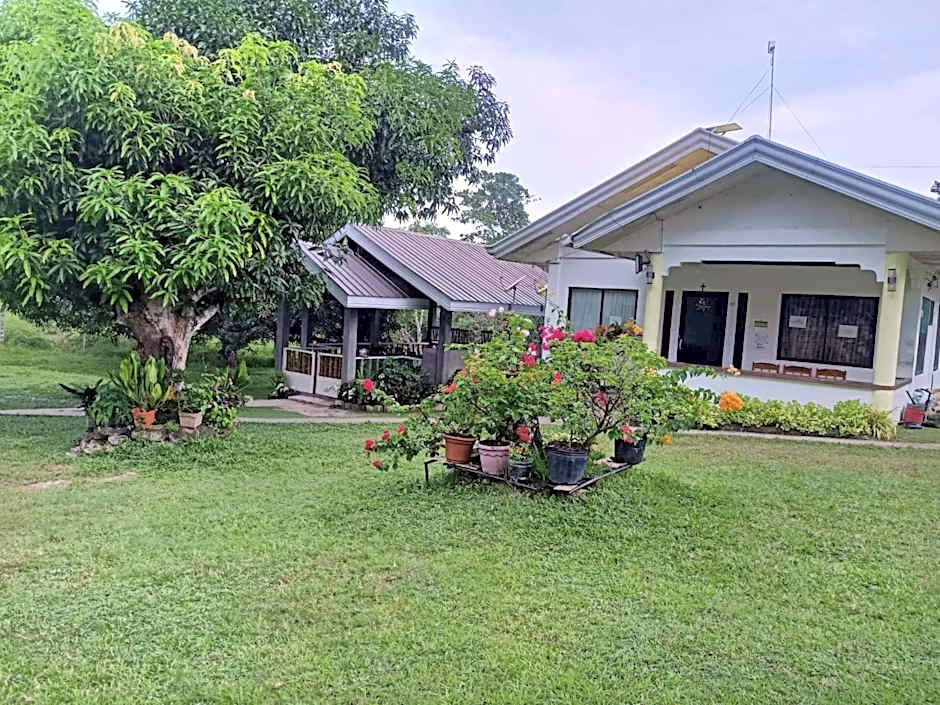 Balai Mariacaria Pension House