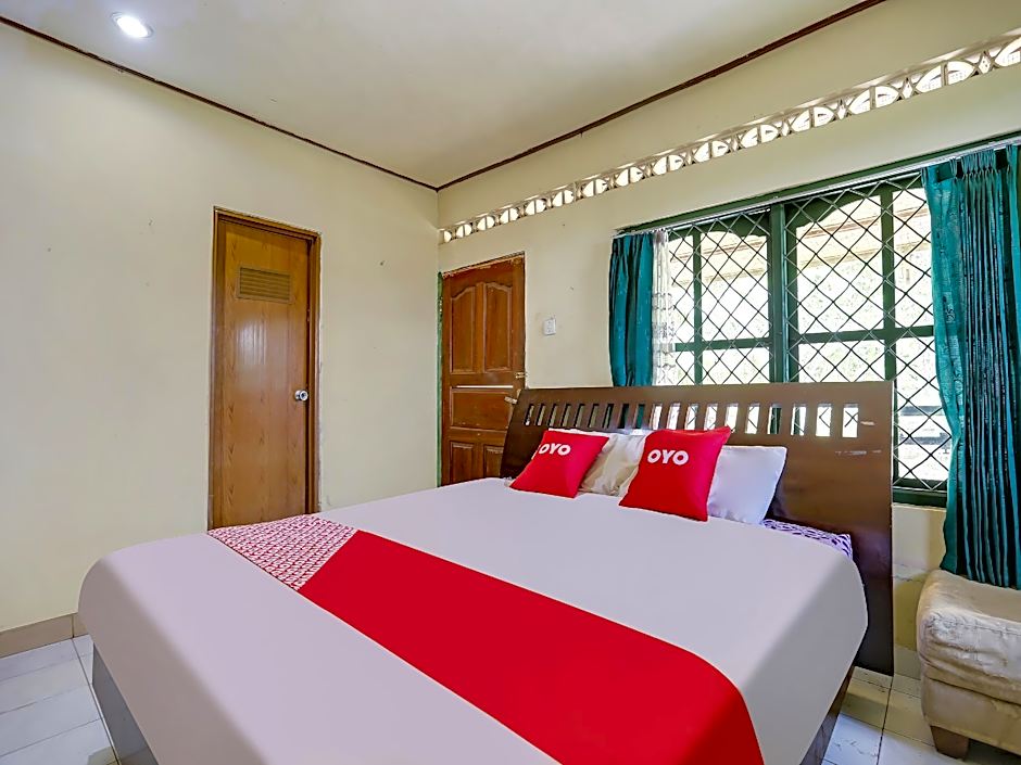 OYO Homes 91094 Desa Wisata Banyuatis