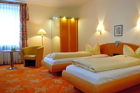 Classic Twin Room