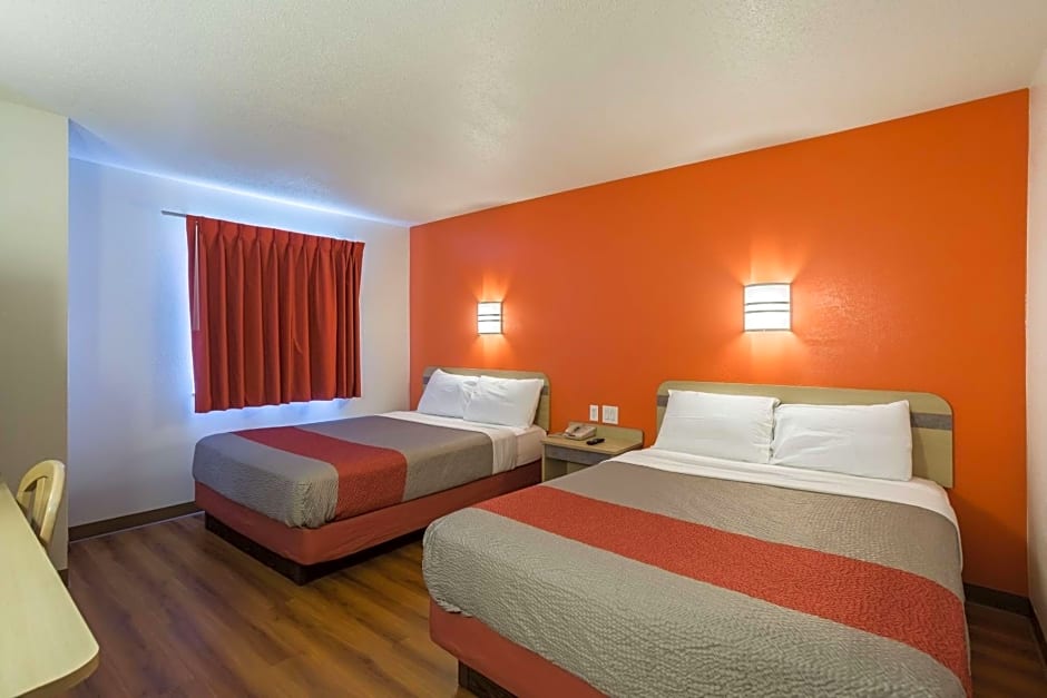 Motel 6-Dale, IN