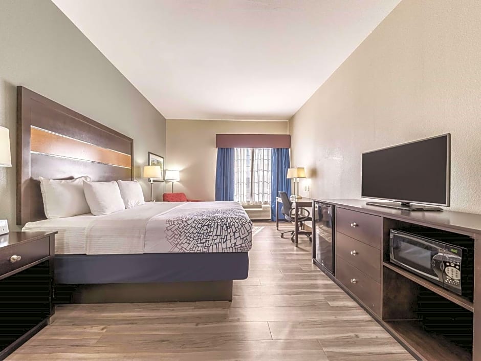 La Quinta Inn & Suites by Wyndham Tulsa - Catoosa