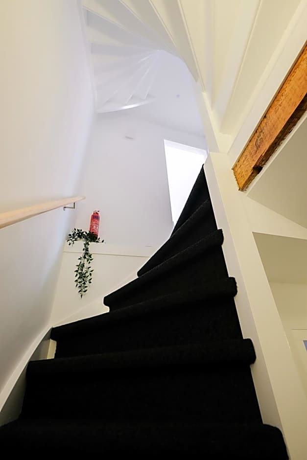 Tiny Private City Rooms Haarlem