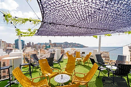 Hotel Queens - Adults Only By MC