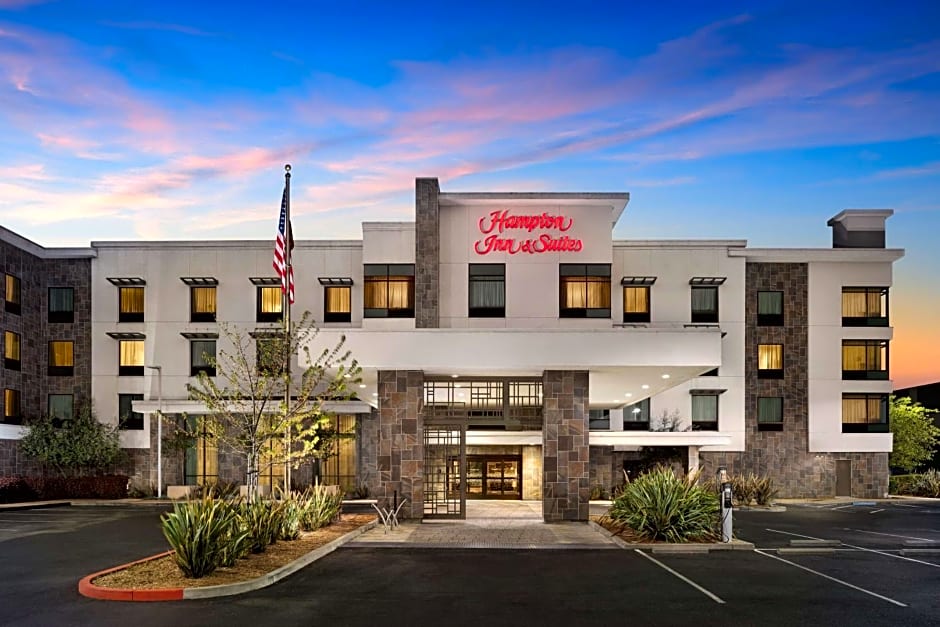 Hampton Inn By Hilton and Suites Napa