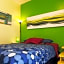 Banana Bungalow West Hollywood Hotel & Hostel