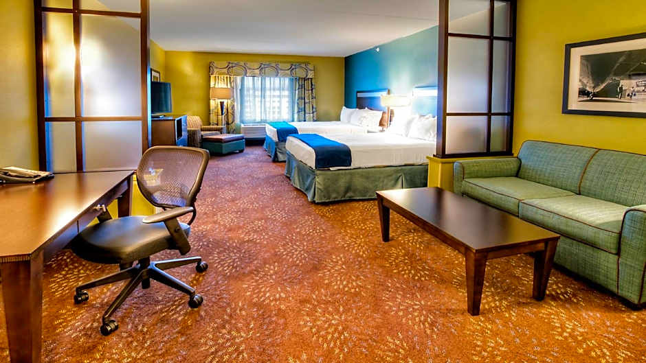 Holiday Inn Express & Suites Pittsburgh SW/Southpointe By IHG