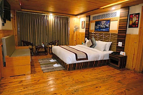 Club Room