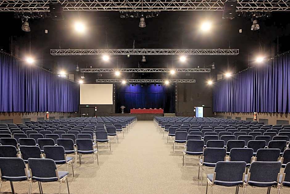 TRIP INN Axxon Hotel