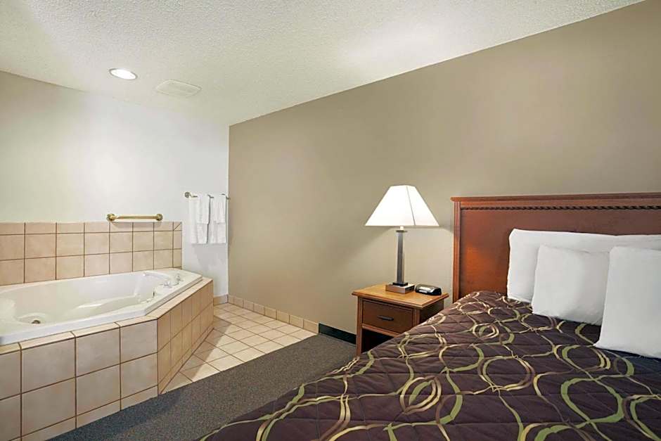 Super 8 by Wyndham Williston ND