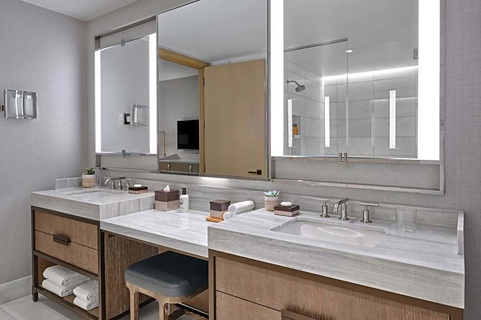 The Ritz-Carlton, Portland