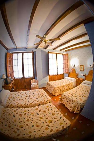 Hotel Hermanos Macias