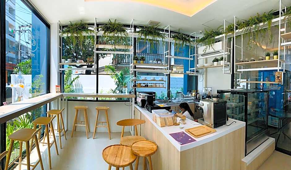 J & L Residence and Spa